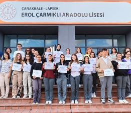 Lapseki Erol Çarmıklı Anadolu Lisesine Ulusal Kalite Ödülü