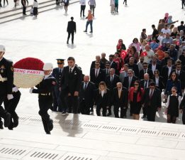 Genç Parti’nin Yeni Kadrosundan Anıtkabir’e Ziyaret