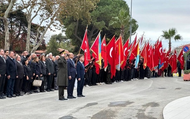 Atamız Sevgi Saygı Özlem ve Minnetle Anıldı