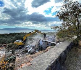 Ayvacık’ta 19 Adet Kaçak Yapı Yıkıldı