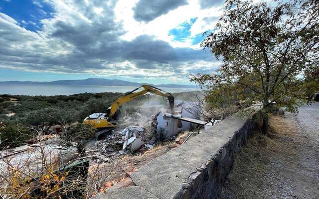 Ayvacık’ta 19 Adet Kaçak Yapı Yıkıldı